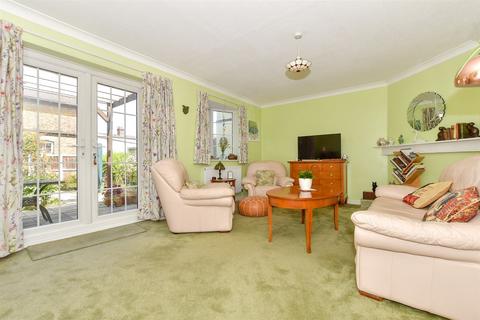 3 bedroom terraced house for sale, Newlands Drive, Deal CT14