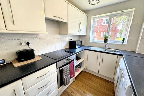 1 bedroom flat for sale, Oak Bank, Prestwich Manchester, M25