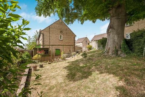 11 Beech Tree Gardens, Tetbury, GL8 8TR