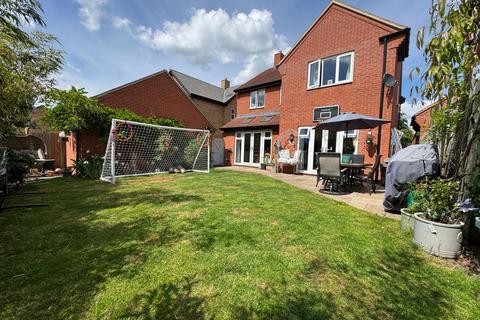 5 Chandos Croft, Winslow, Buckingham, MK18 3GP