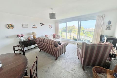 11a Silver Bridge Close, Paignton, TQ4 7NW