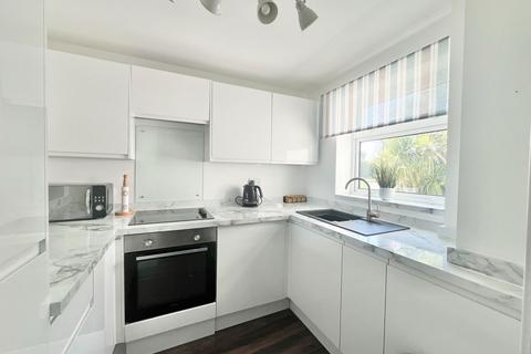 11a Silver Bridge Close, Paignton, TQ4 7NW