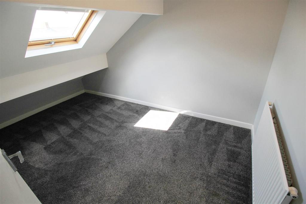 Bedroom 4.jpg