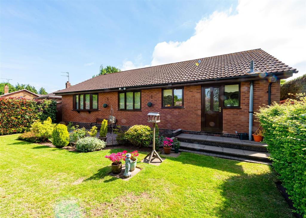 11a Wrekin Drive-garden3.jpg