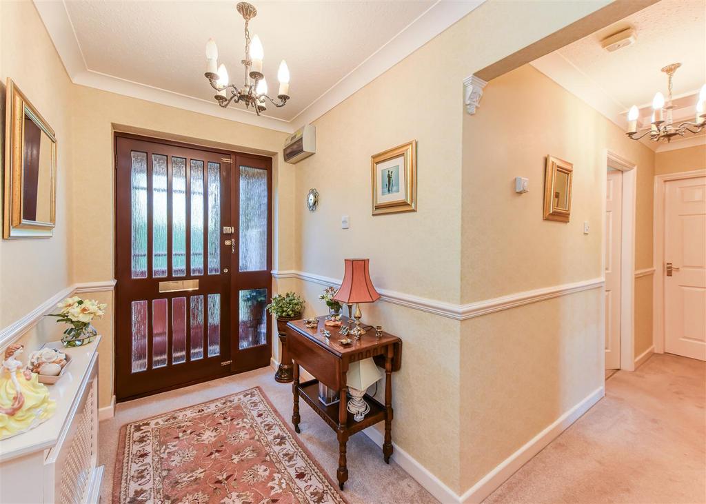 11a Wrekin Drive-hall.jpg