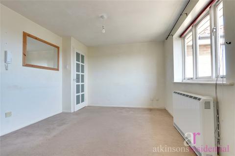 1 bedroom apartment for sale, Waddington Close, Enfield, Middlesex, EN1