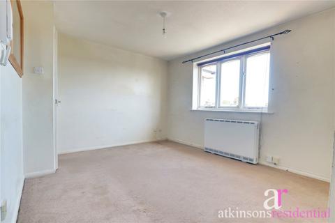 1 bedroom apartment for sale, Waddington Close, Enfield, Middlesex, EN1
