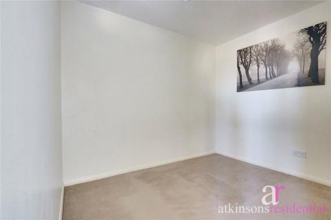 1 bedroom apartment for sale, Waddington Close, Enfield, Middlesex, EN1
