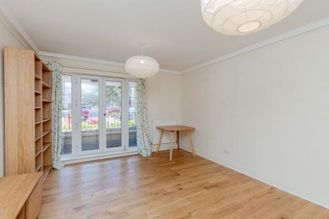 1/3 Powderhall Brae, Edinburgh, EH7 4GD