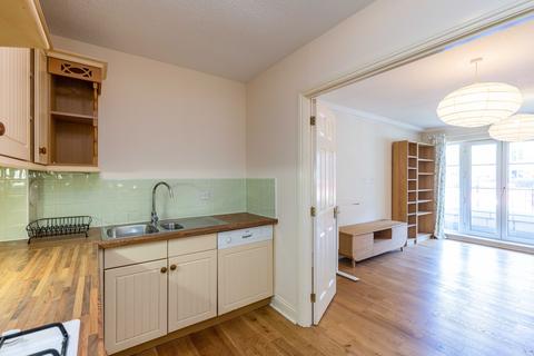 1/3 Powderhall Brae, Edinburgh, EH7 4GD