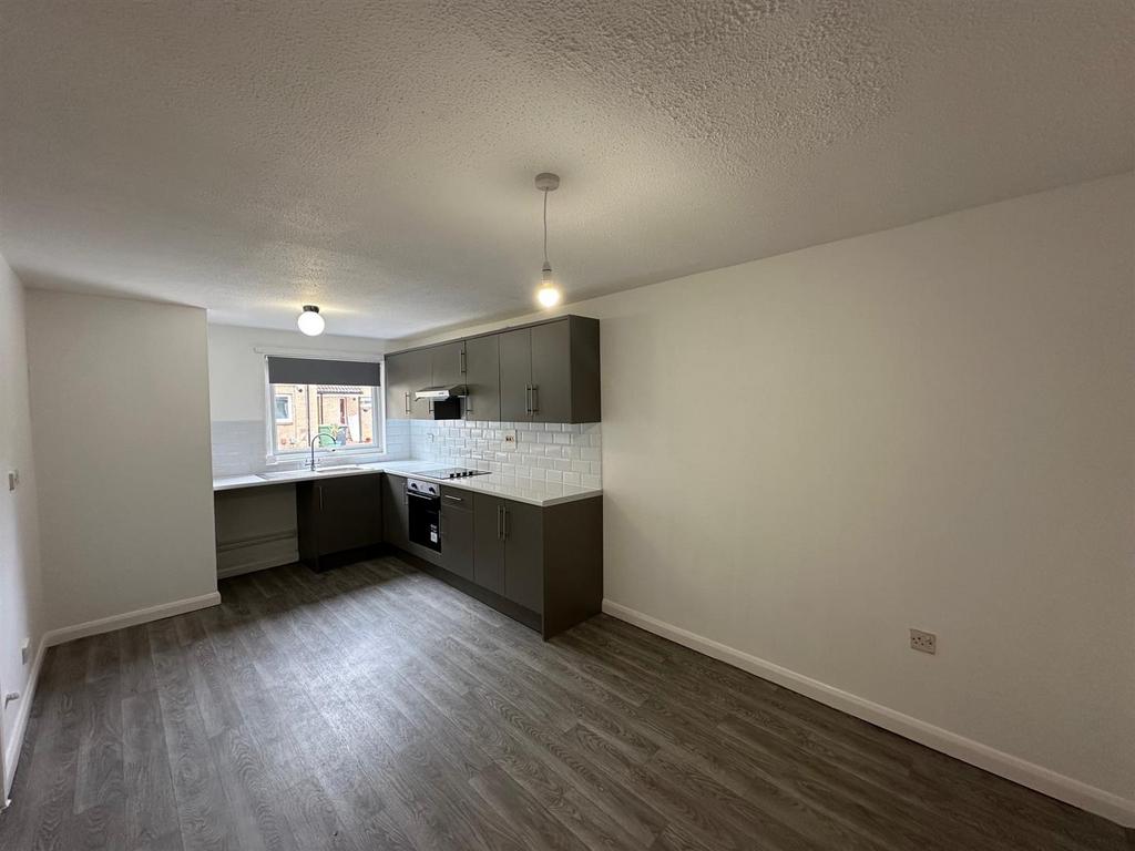 Kitchen 4.jpg