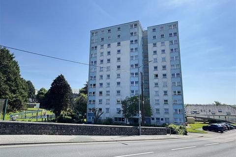 1 bedroom flat for sale, Bridge Road, St. Austell