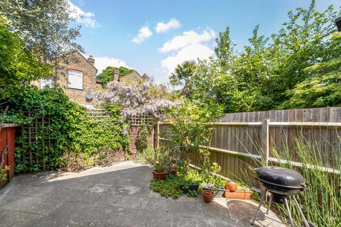 2 bedroom apartment for sale, Trinity Rise, Brixton, London, SW2