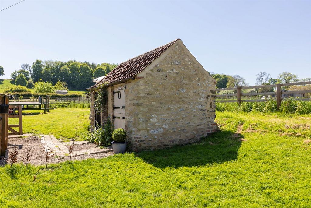 Outbuilding
