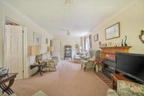 2 bedroom retirement property for sale, The Piccards, Chestnut Avenue, Guildford, GU2