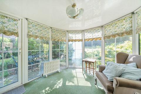 2 bedroom retirement property for sale, The Piccards, Chestnut Avenue, Guildford, GU2