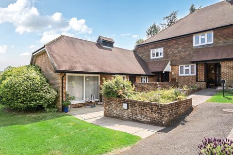 2 bedroom retirement property for sale, The Piccards, Chestnut Avenue, Guildford, GU2