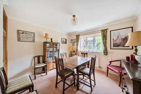 2 bedroom retirement property for sale, The Piccards, Chestnut Avenue, Guildford, GU2
