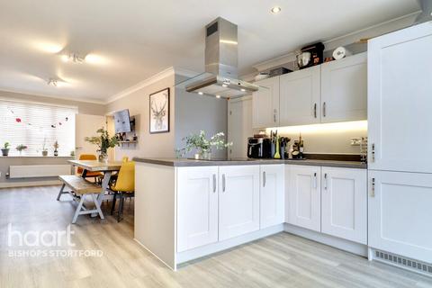 5 bedroom detached house for sale, Stansted CM24