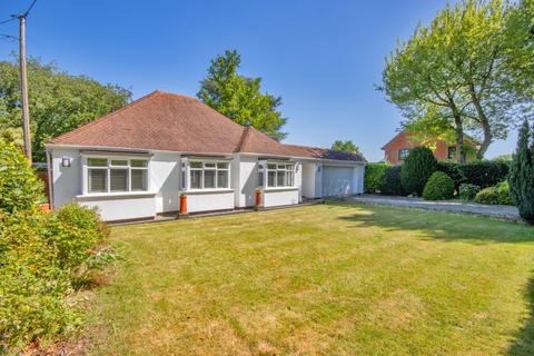 37 Fawkham Avenue, Longfield, DA3 7HS