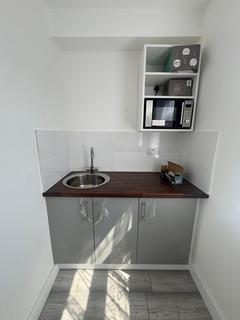 4 bedroom terraced house to rent, London, E6