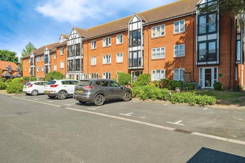 2 bedroom retirement property for sale, Ashdown Court, Cromer NR27