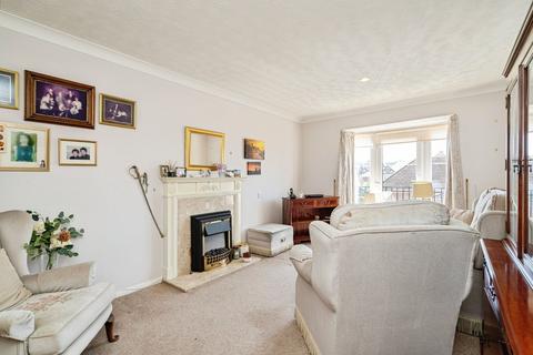 2 bedroom retirement property for sale, Ashdown Court, Cromer NR27