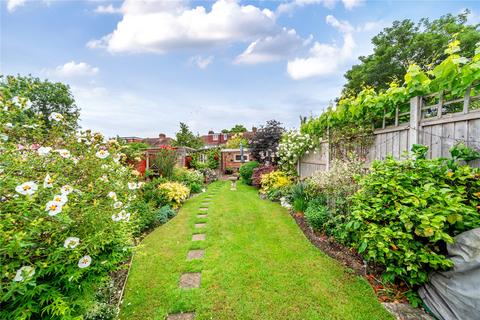 37 Coniston Avenue, Perivale, Greenford, UB6 8ED