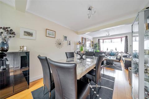 37 Coniston Avenue, Perivale, Greenford, UB6 8ED