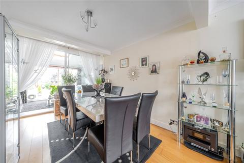 37 Coniston Avenue, Perivale, Greenford, UB6 8ED