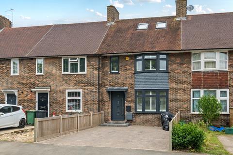 undefined, Love Lane, Morden SM4