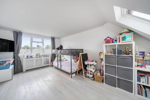 95 Love Lane, Morden, SM4 6LT