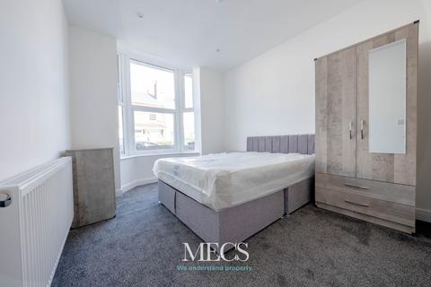 6 bedroom semi-detached house to rent, Pargeter Street, Walsall, West Midlands, WS2 8RP