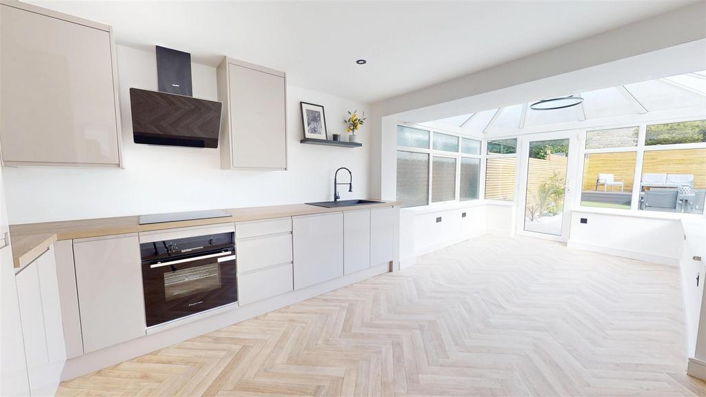 Dining kitchen
