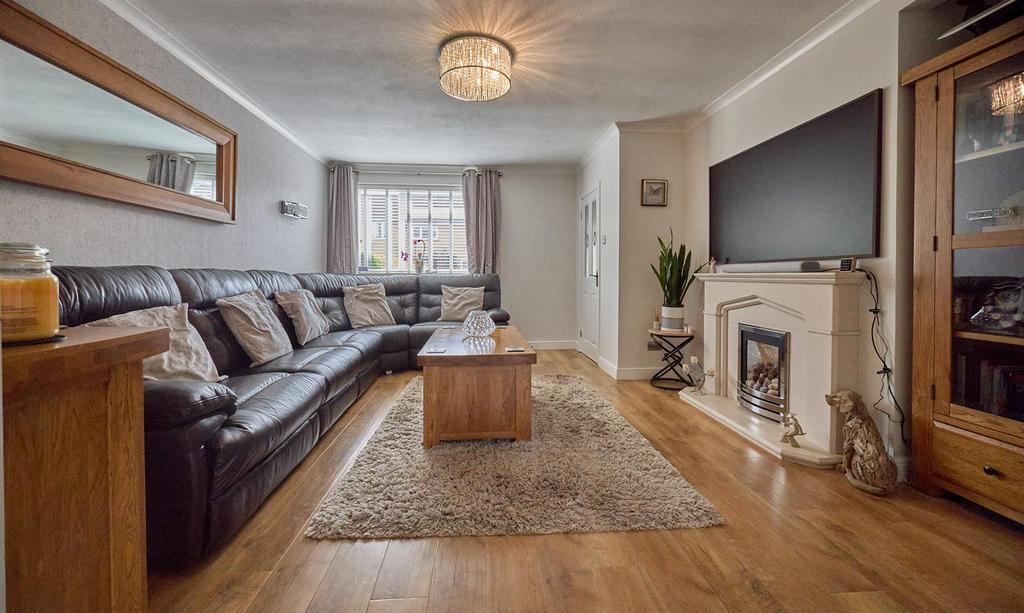 Front Lounge
