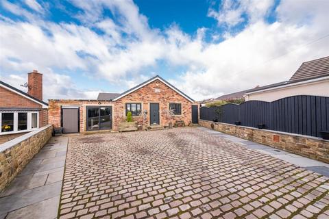 2 Crummock Way, Barnsley, S71 5EB