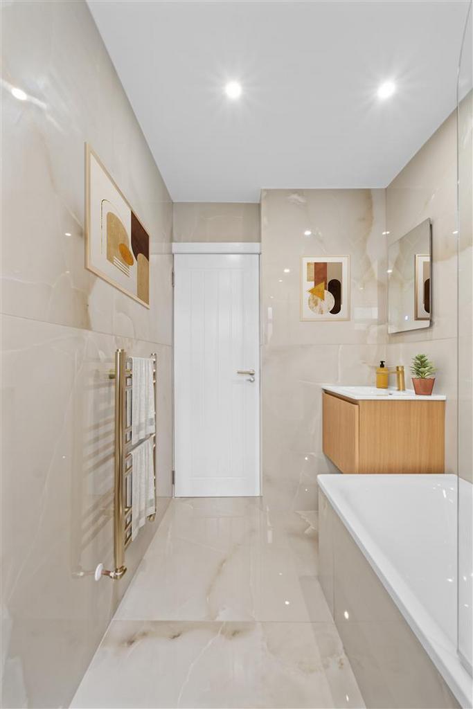 8 B Wycliffe Street-9.jpg