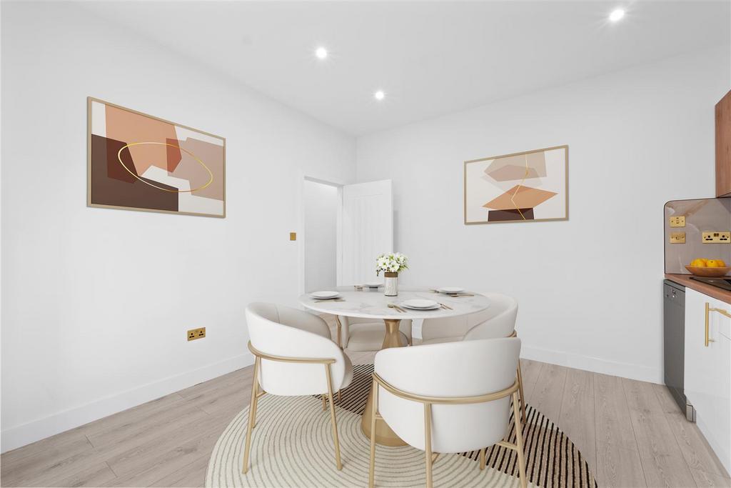 8 B Wycliffe Street-6.jpg