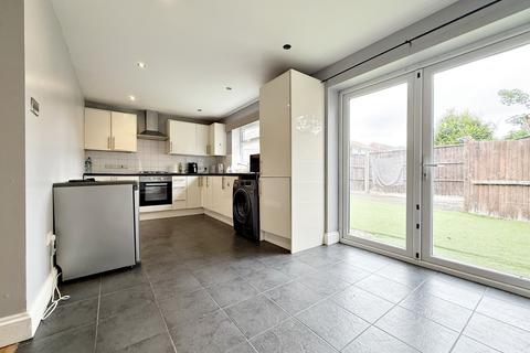 3 bedroom semi-detached house to rent, Trewarden Avenue, Iver, SL0