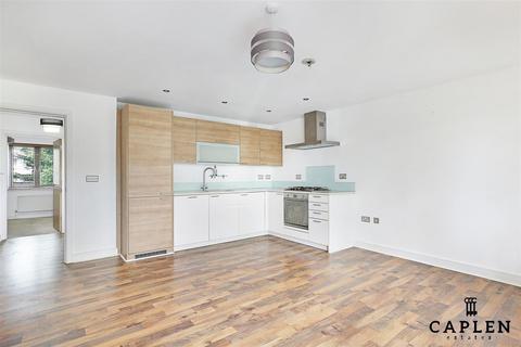 2 bedroom flat to rent, Buckhurst Way, Buckhurst Hill
