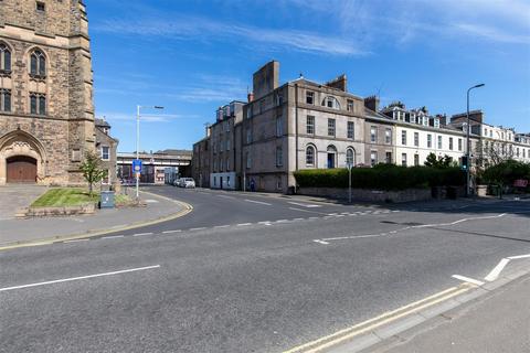 3 bedroom flat for sale, Scott Street, Perth