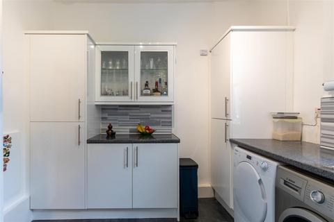 3 bedroom flat for sale, Scott Street, Perth