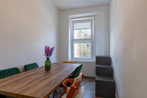 3 bedroom flat for sale, Scott Street, Perth