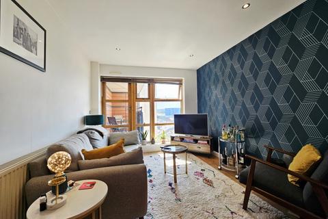 1 bedroom apartment for sale, Brewery Wharf 2 Bowman Lane, Leeds LS10