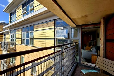 1 bedroom apartment for sale, Brewery Wharf 2 Bowman Lane, Leeds LS10