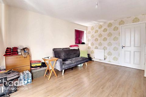 2 bedroom end of terrace house for sale, High Street, Fletton