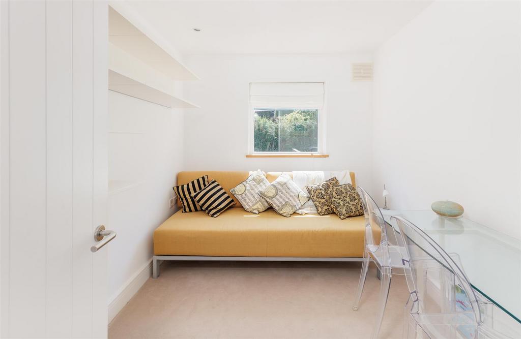 Study/ Bedroom 5