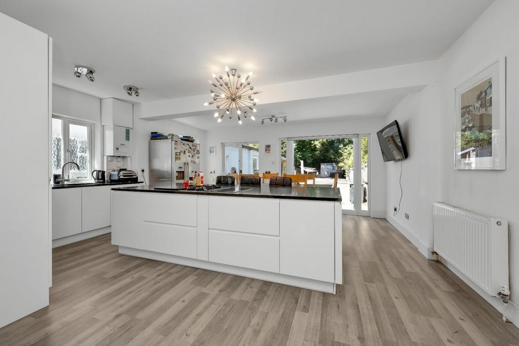 Kitchen/Dining Room