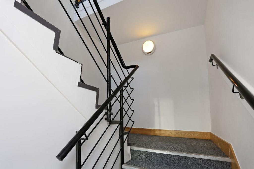 Unit 4 Anglo Office Pk fpz178699 11.jpg