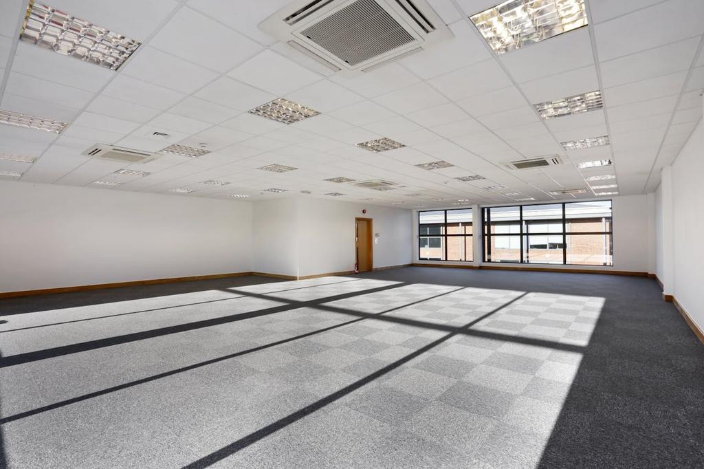 Unit 4 Anglo Office Pk fpz178699 15.jpg